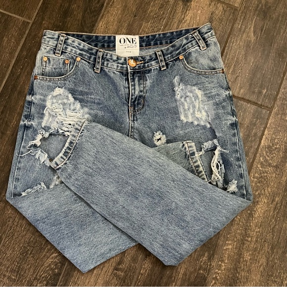 One by One Teaspoon X Trashed Freebird Jeans in Cobain Wash (medium blue) - Picture 3 of 8